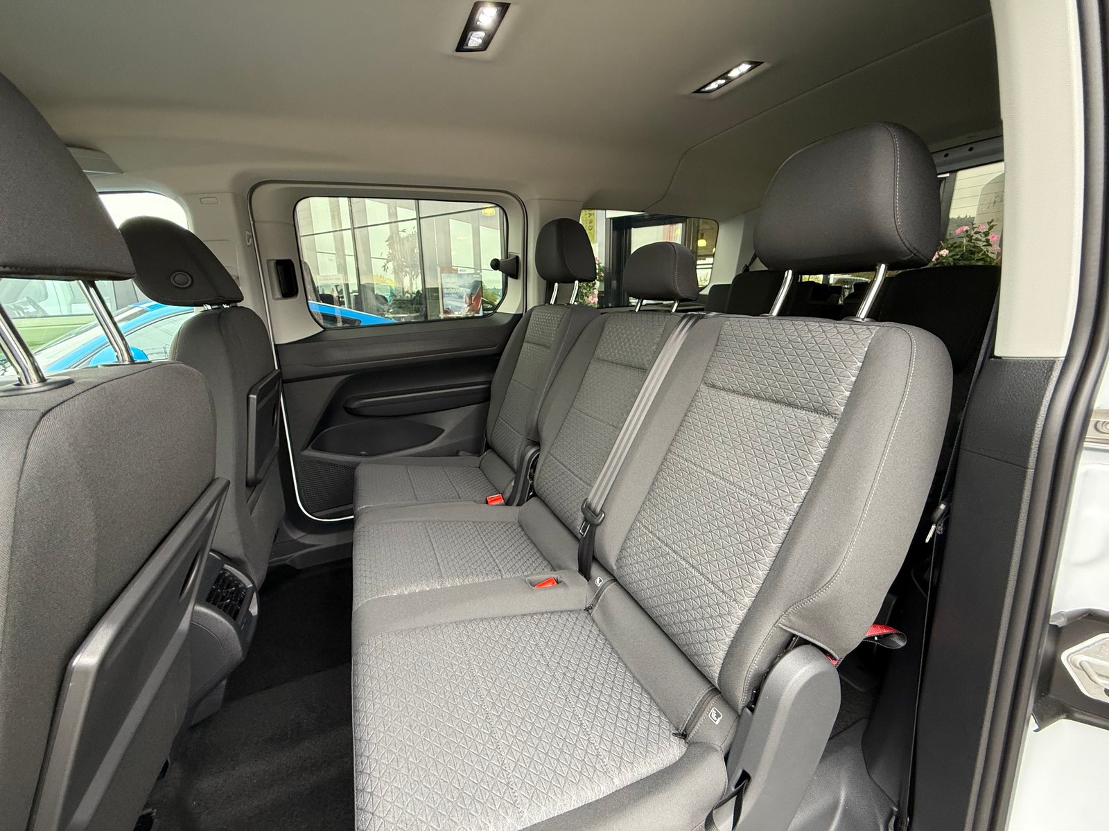 FORD Grand Tourneo Connect 2.0 EcoBlue Tit Rollstuhlumbau He, Diesel, New car, Automatic - 7
