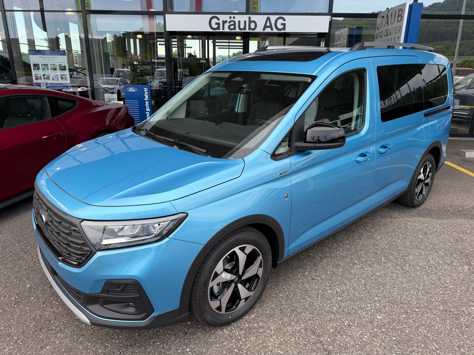 FORD Grand Tourneo Connect 2.0 EcoBlue AWD Active, Diesel, Neuwagen, Handschaltung - 3