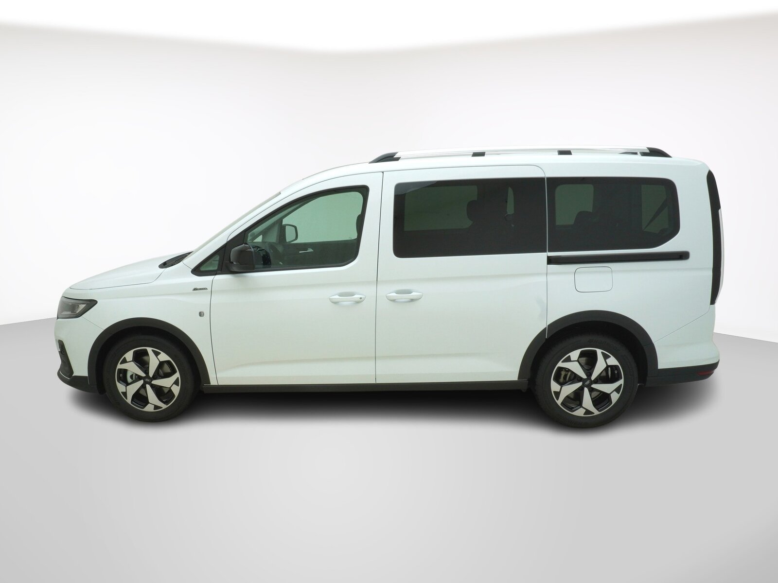 FORD Grand Tourneo Connect 2.0 EcoBlue Active 4x4, Diesel, New car, Manual - 2