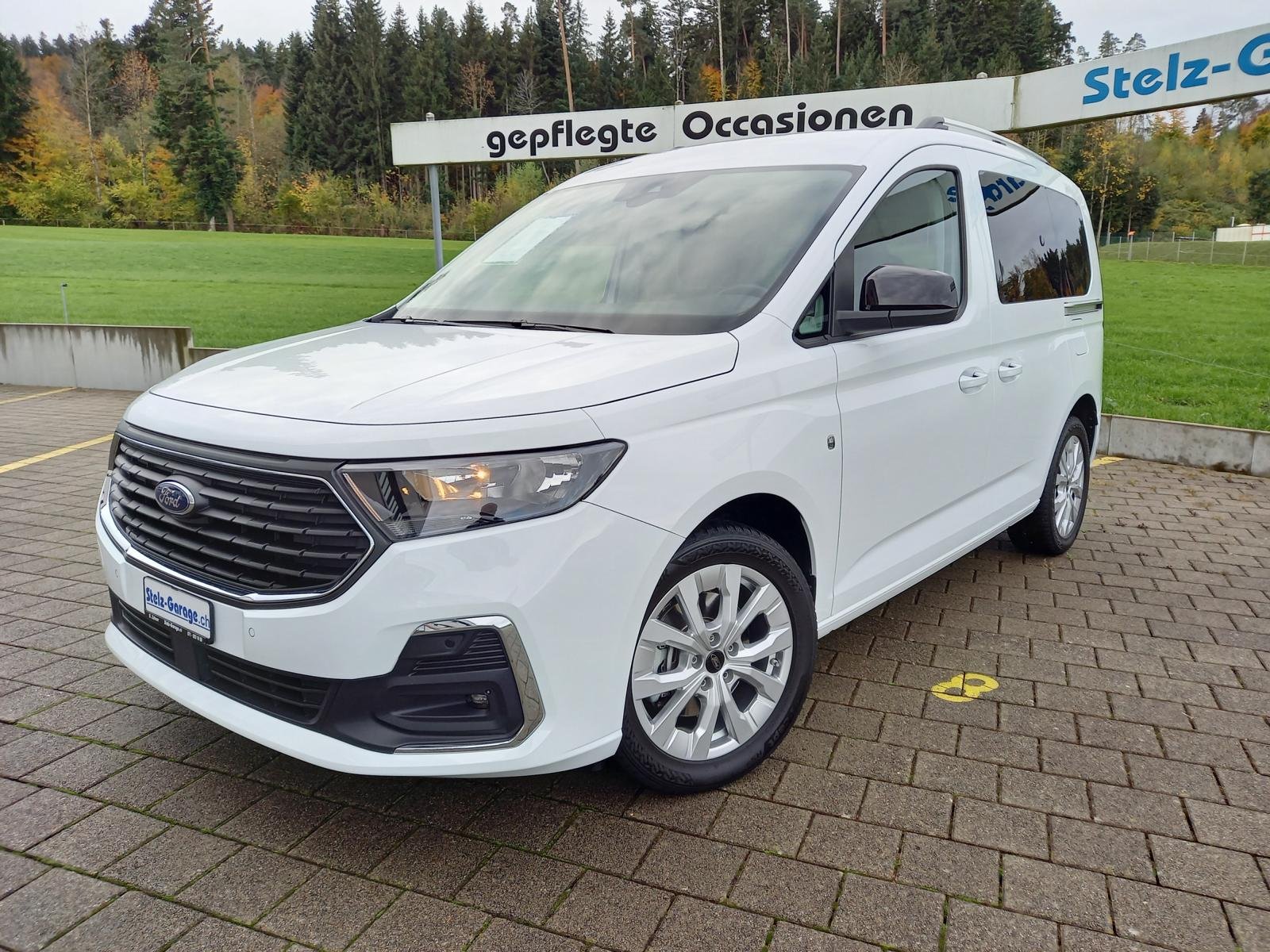 FORD Tourneo Connect 2.0 EcoBlue 122 Titanium