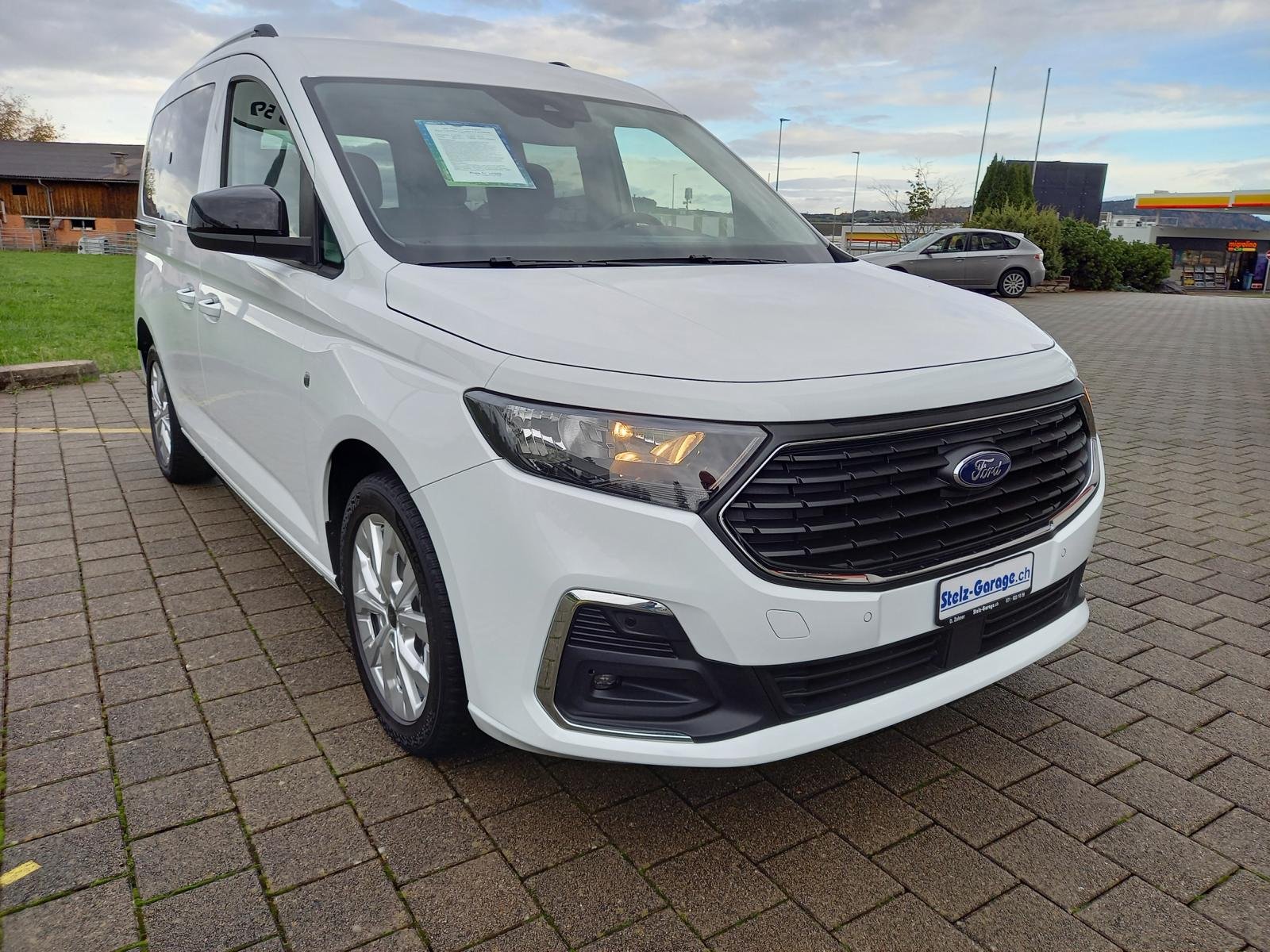 FORD Tourneo Connect 2.0 EcoBlue 122 Titanium, Diesel, Occasion / Utilisé, Automatique - 4