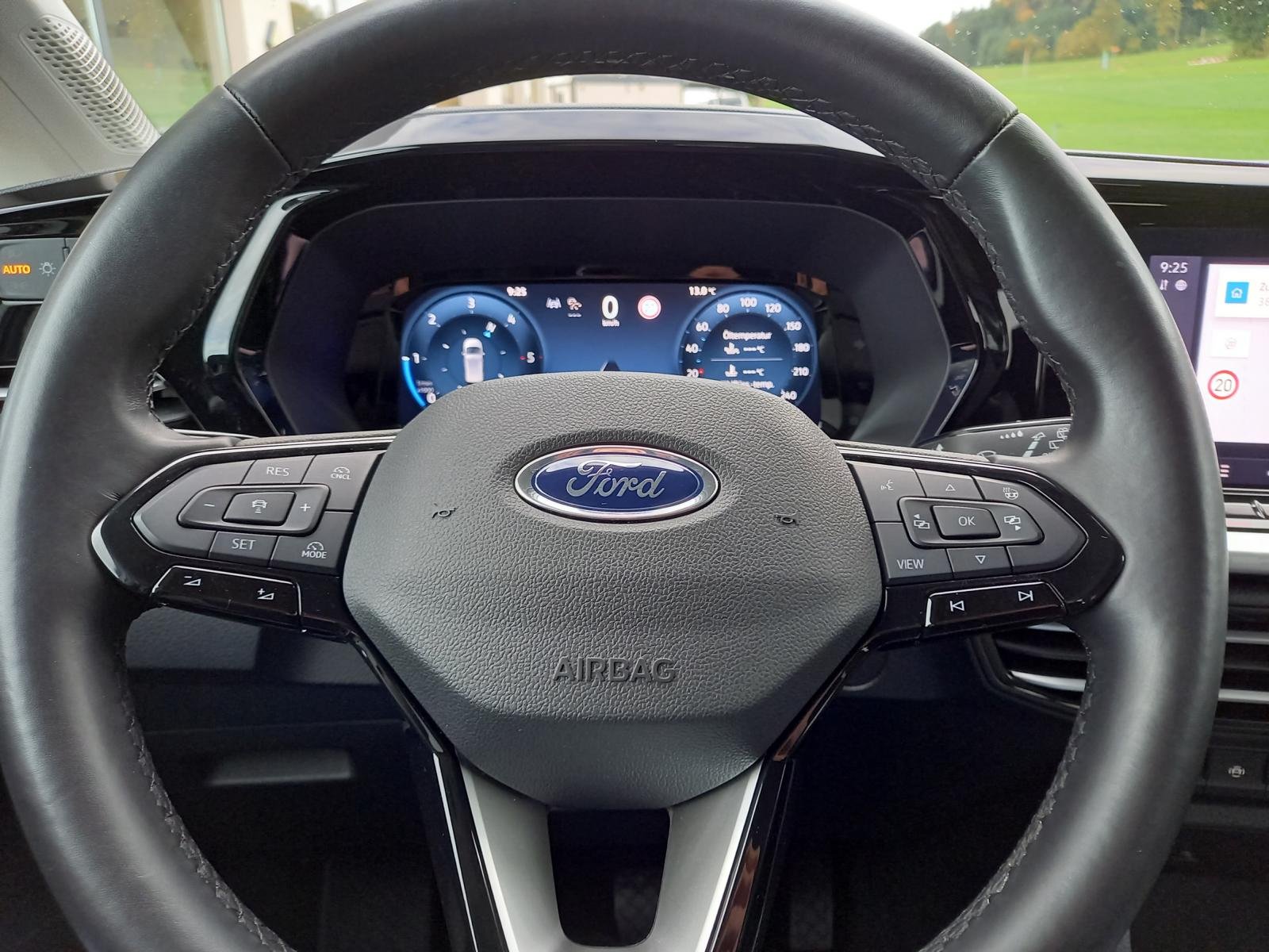 FORD Tourneo Connect 2.0 EcoBlue 122 Titanium, Diesel, Occasion / Utilisé, Automatique - 6