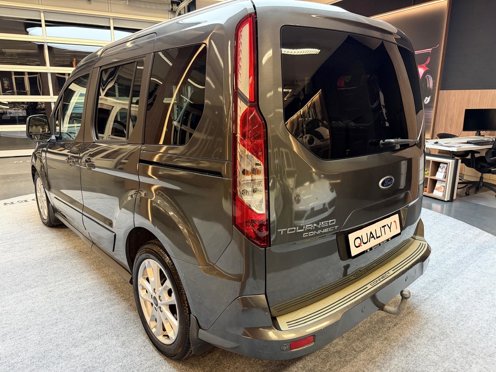 FORD Tourneo Connect 1.6 TDCi Titanium, Diesel, Second hand / Used, Manual - 6