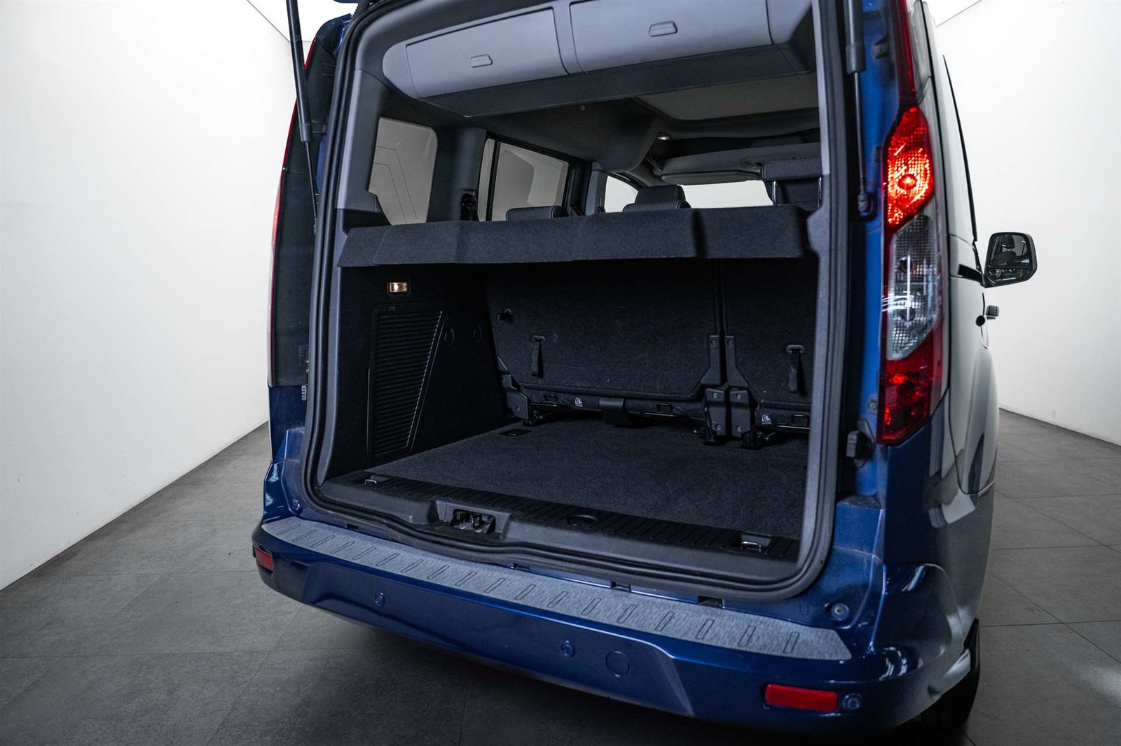FORD Tourneo Connect 1.0 SCTi Titanium, Benzina, Occasioni / Usate, Manuale - 5