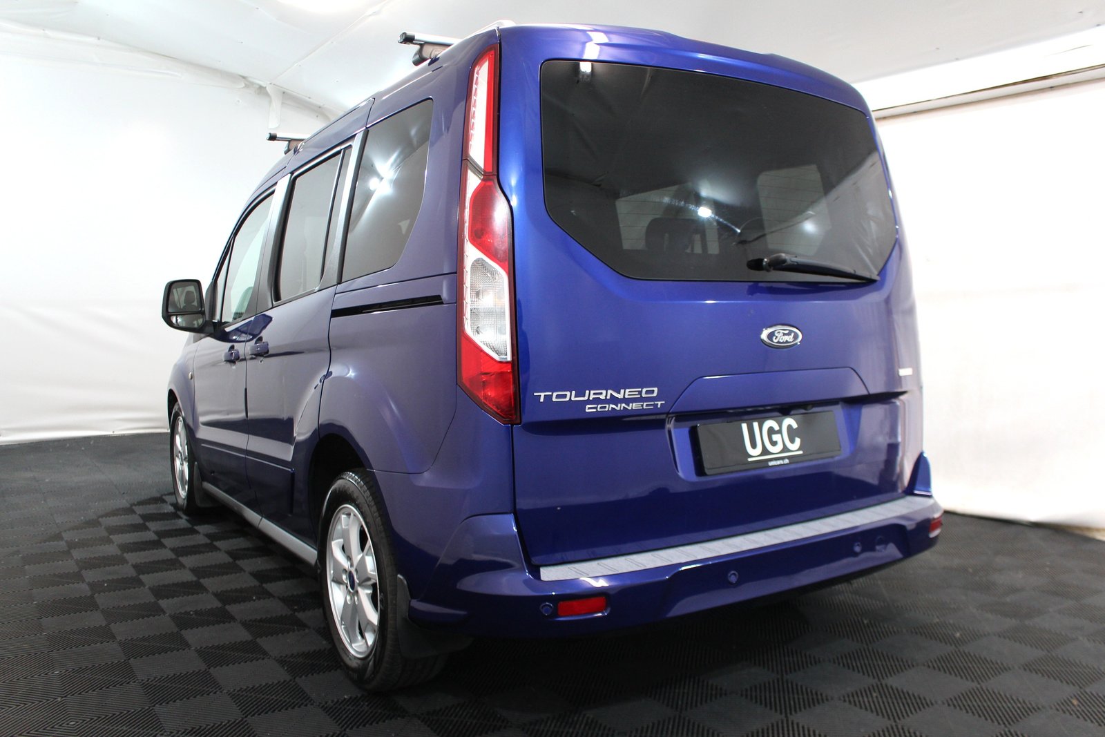 FORD Tourneo Connect 1.0 EcoB 100 Titanium, Essence, Occasion / Utilisé, Manuelle - 4