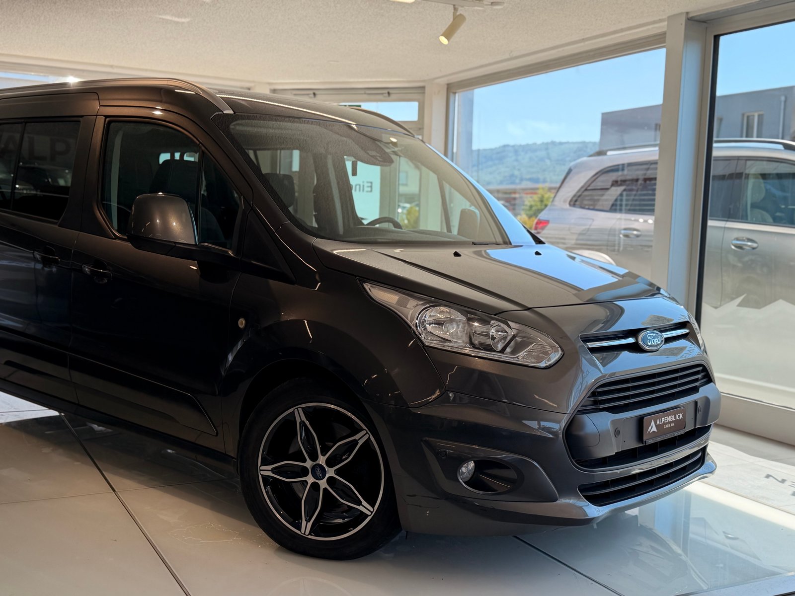 FORD Grand Tourneo Connect 1.5 TDCi Titanium, Diesel, Occasion / Gebraucht, Handschaltung - 2