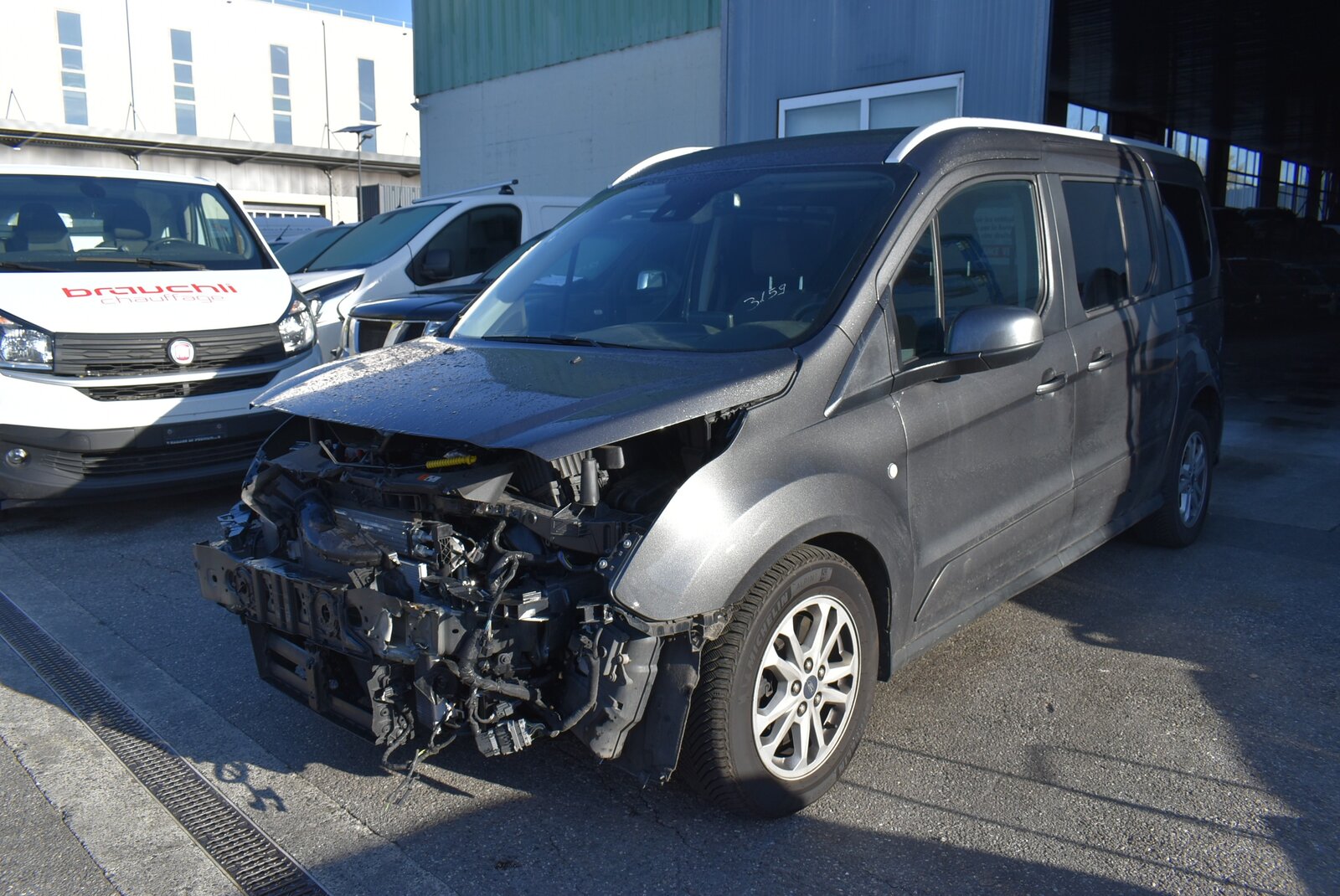 FORD Grand Tourneo Connect 1.5 EcoBlue Active Automat
