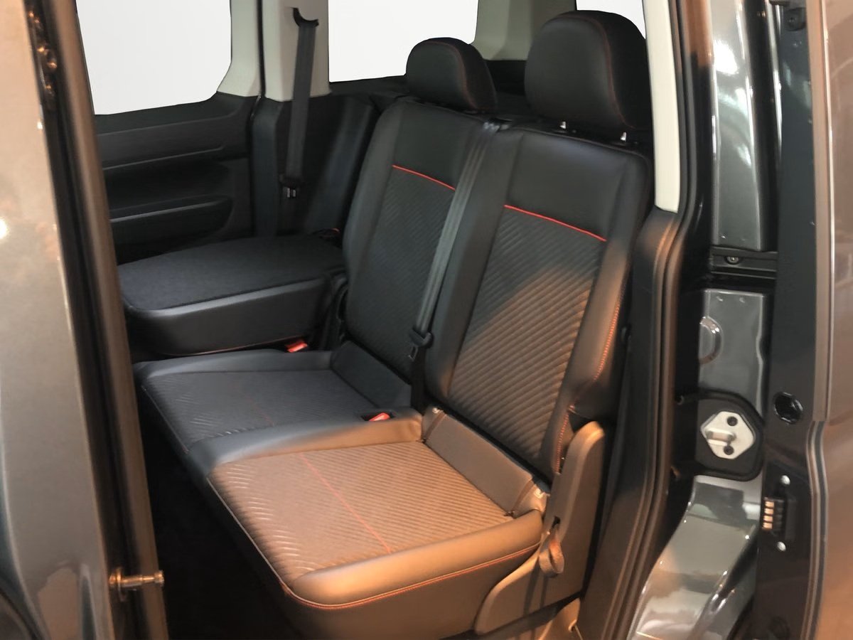 FORD Tourneo Connect 1.5 EcoBoost 114 Sport, Benzina, Auto dimostrativa, Manuale - 4