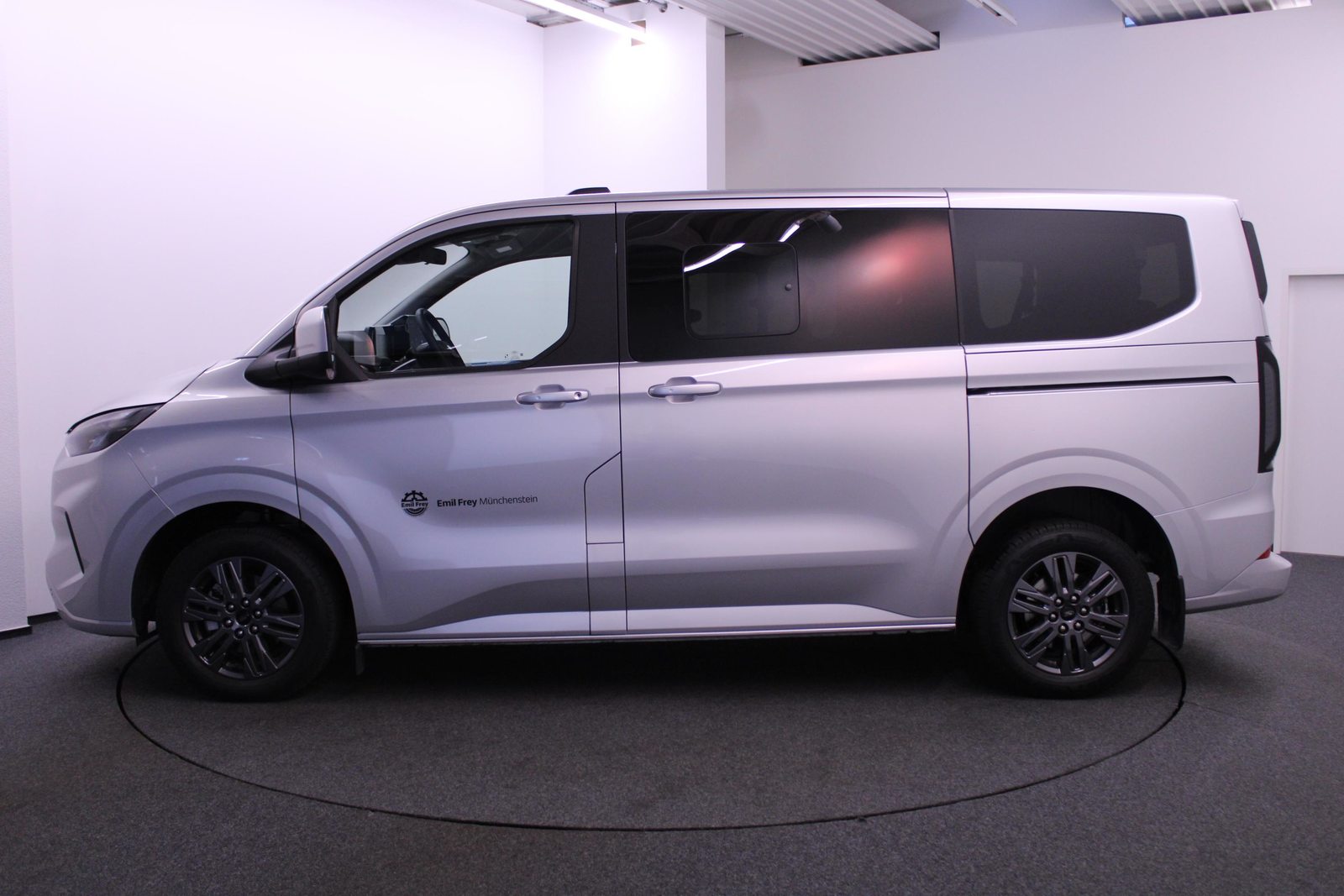 FORD Tourneo C Bus 320 L1 2.0 EcoBlue 170 Titanium, Diesel, Voiture de démonstration, Automatique - 2