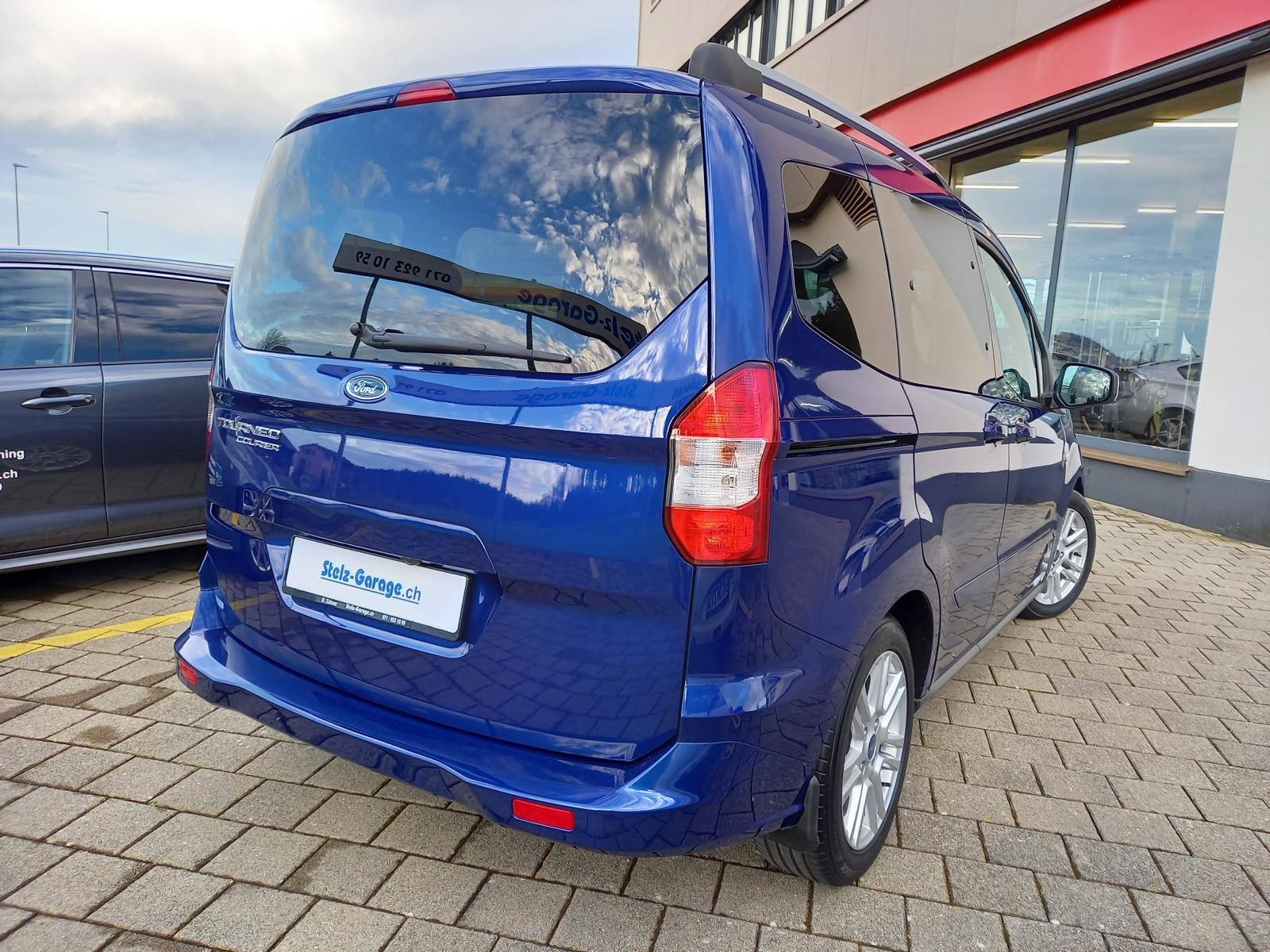 FORD Tourneo Courier 1.0 EcoB 100 Titanium, Benzina, Occasioni / Usate, Manuale - 2