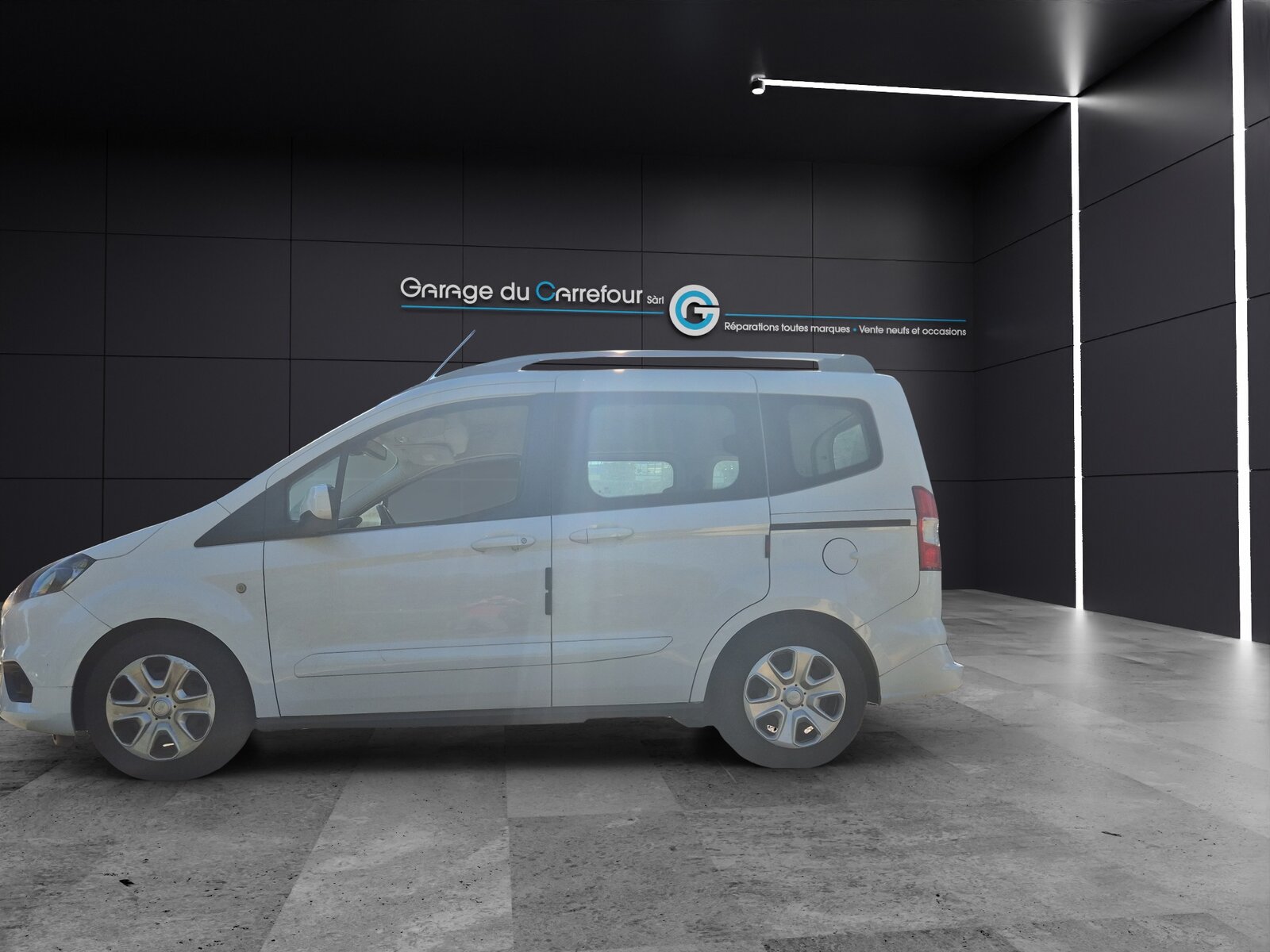 FORD Tourneo Courier 1.0 EcoB 100 Trend, Benzin, Occasion / Gebraucht, Handschaltung - 4
