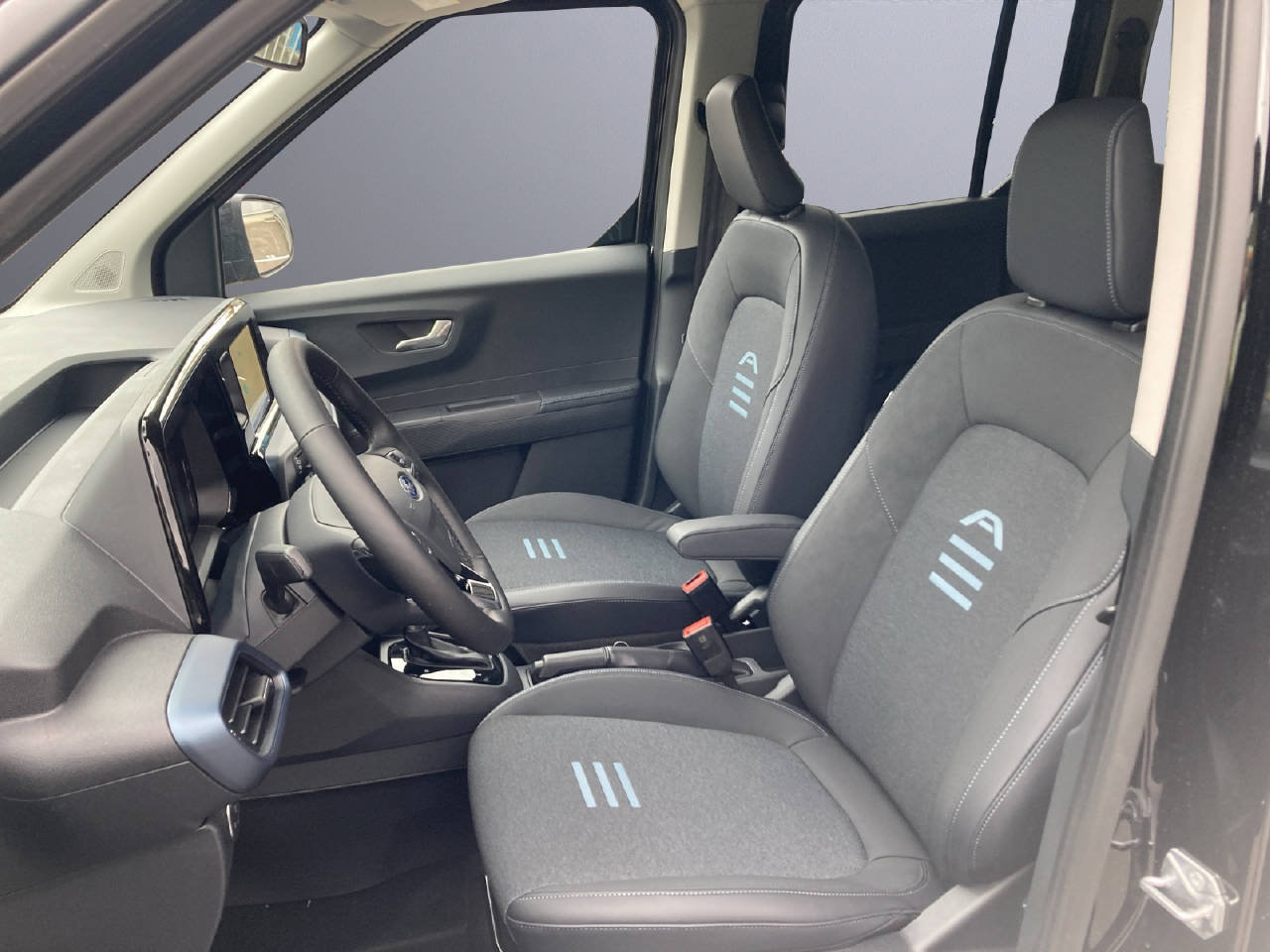 FORD Tourneo Courier 1.0 EcoBoost Active, Petrol, New car, Automatic - 5