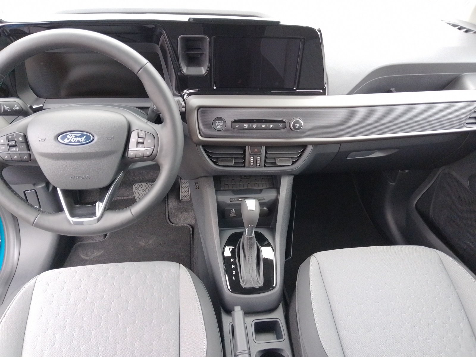 FORD Tourneo Courier 1.0 EcoBoost Titanium, Essence, Voiture nouvelle, Automatique - 6