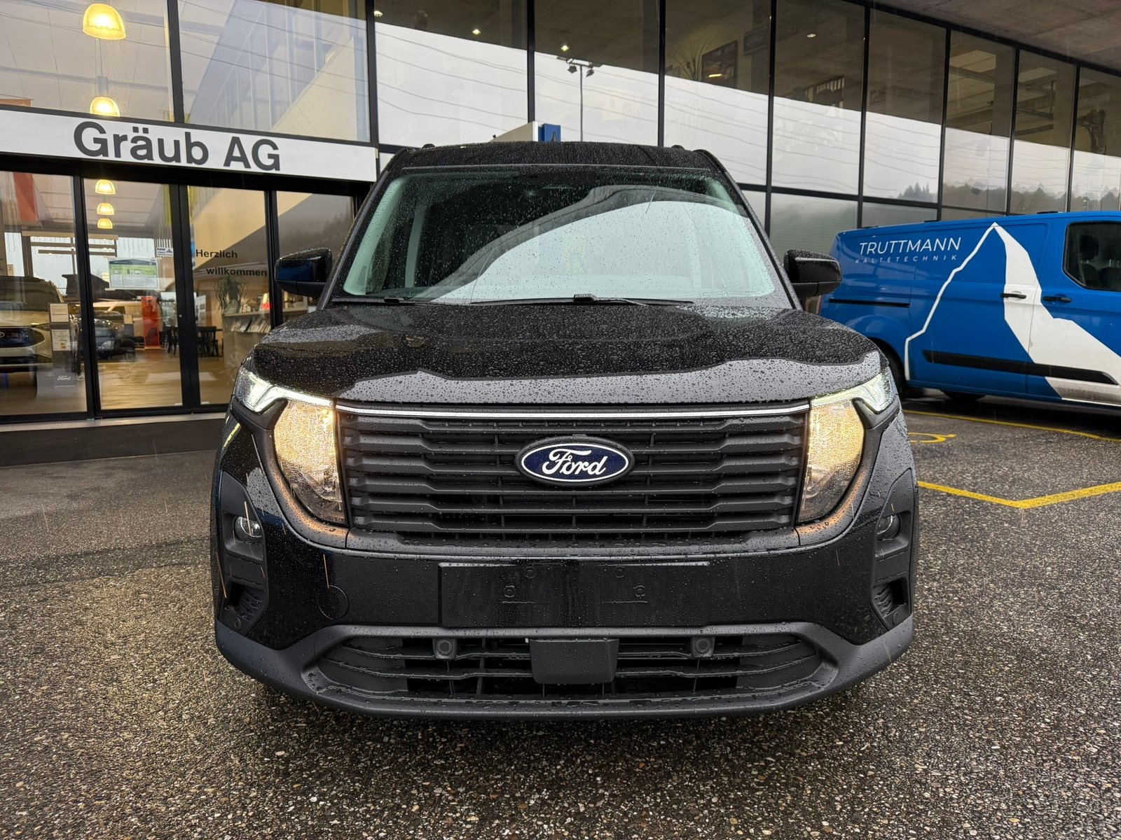 FORD Tourneo Courier 1.0 EcoBoost Titanium Automat, Benzin, Neuwagen, Automatik - 2