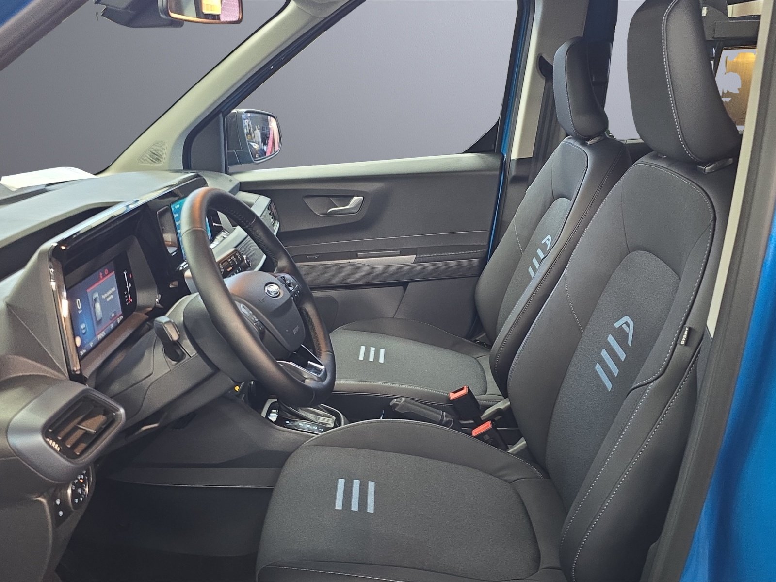 FORD Tourneo Courier 1.0 EcoBoost A, Essence, Voiture nouvelle, Automatique - 5