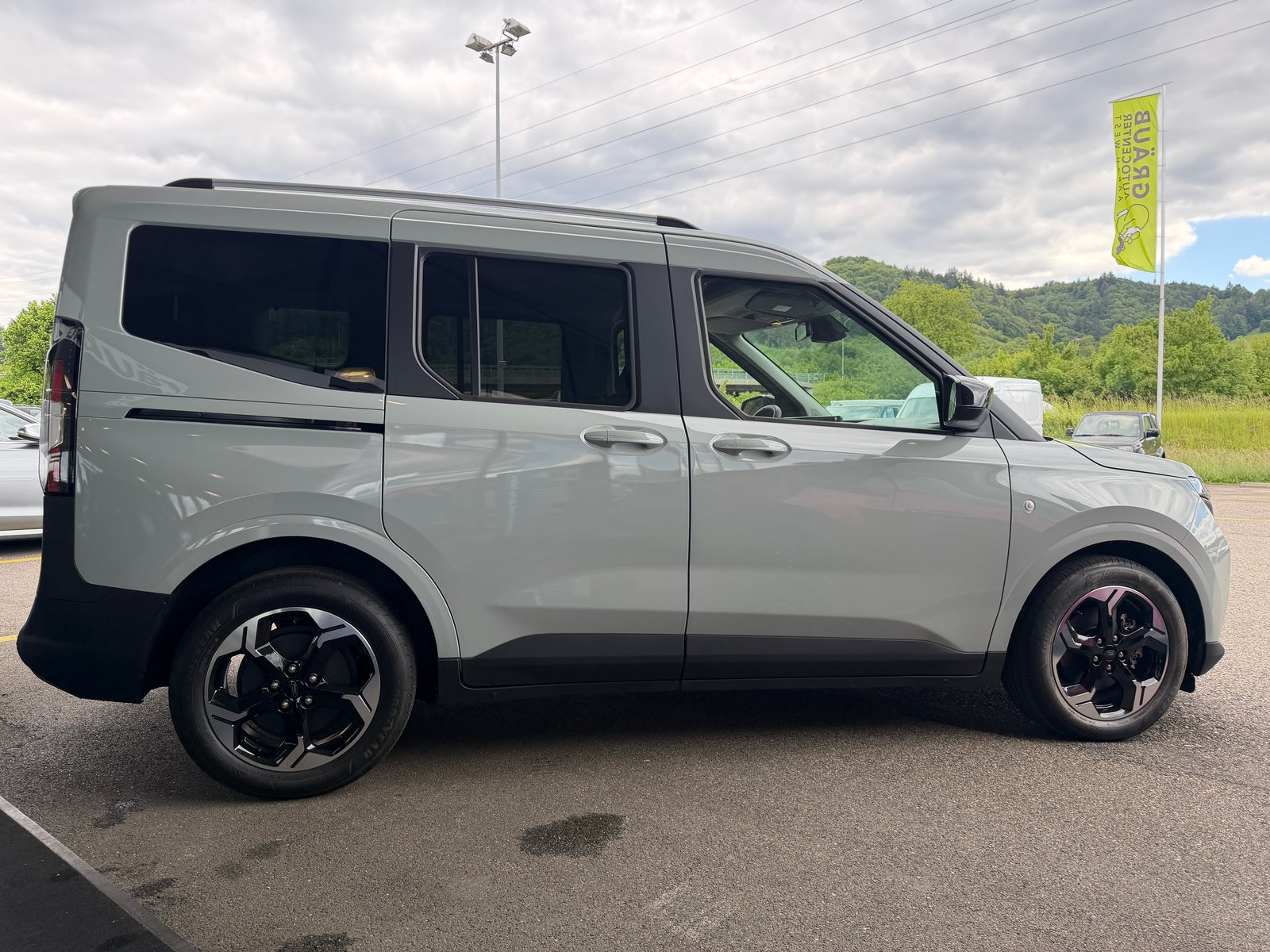FORD Tourneo Courier Elektro 54kWh Titanium, Electric, New car, Automatic - 6