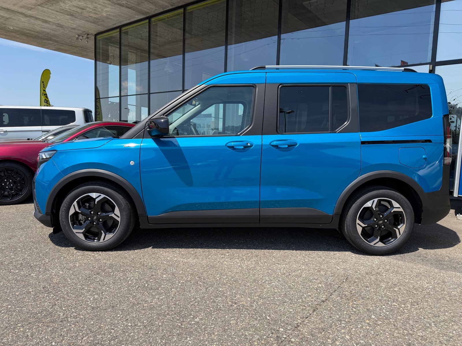 FORD Tourneo Courier Elektro 54kWh Active, Elettrica, Auto nuove, Automatico - 4