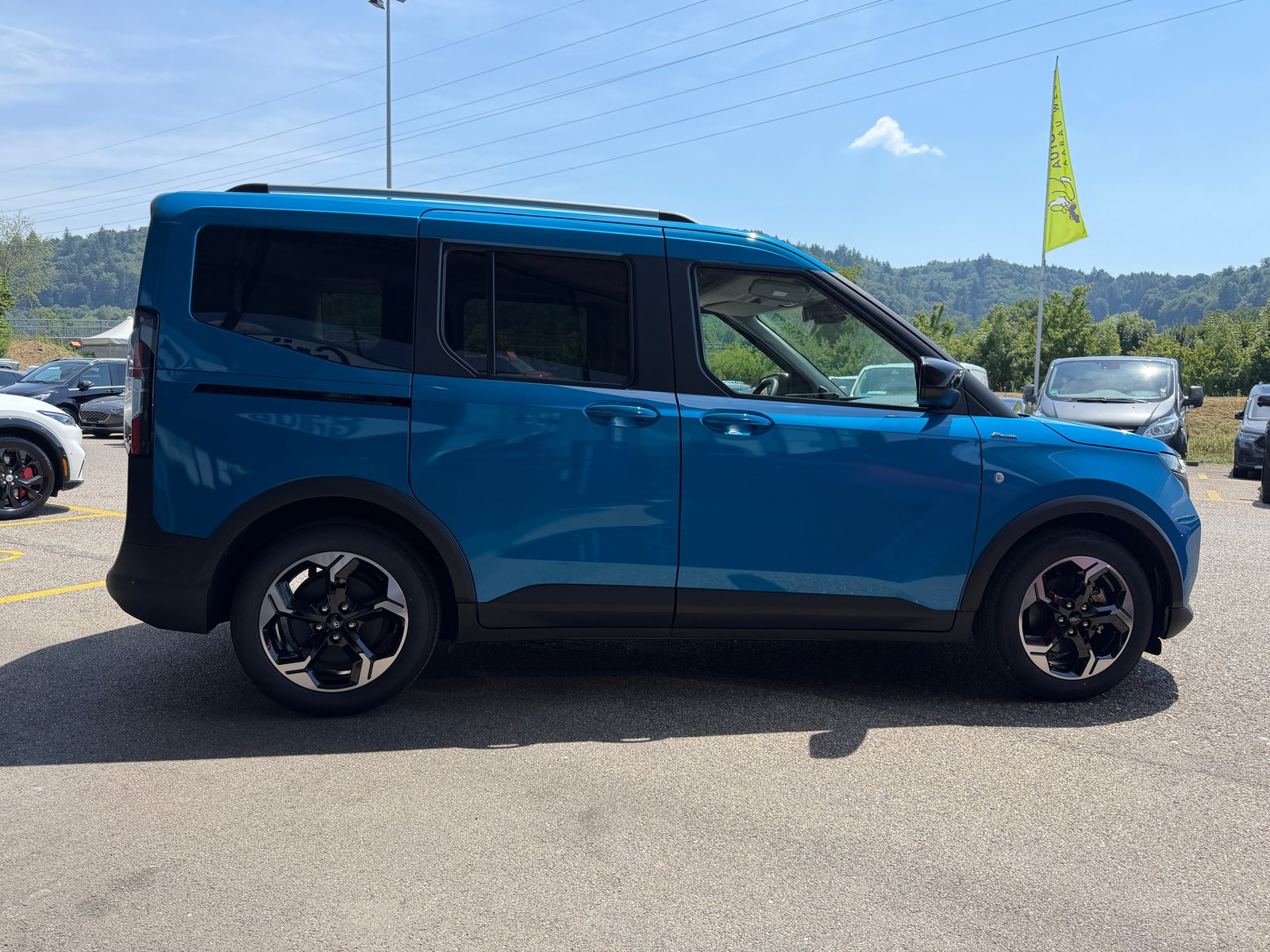 FORD Tourneo Courier Elektro 54kWh Active, Elettrica, Auto nuove, Automatico - 6