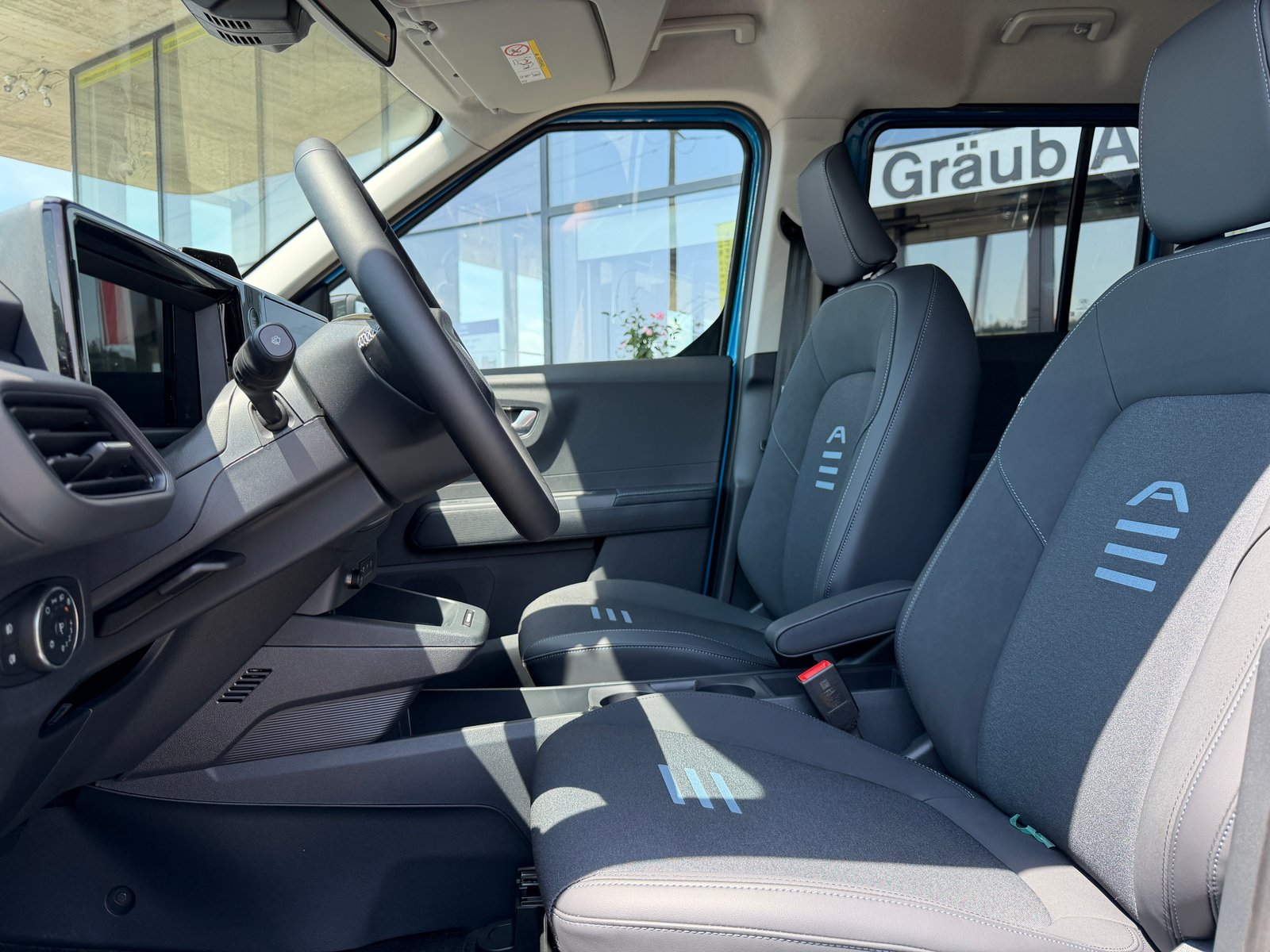 FORD Tourneo Courier Elektro 54kWh Active, Elettrica, Auto nuove, Automatico - 7