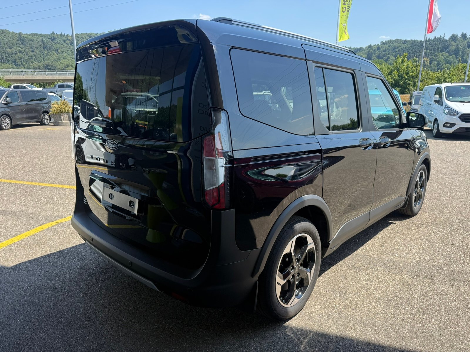 FORD Tourneo Courier Elektro 54kWh Active, Electric, New car, Automatic - 6
