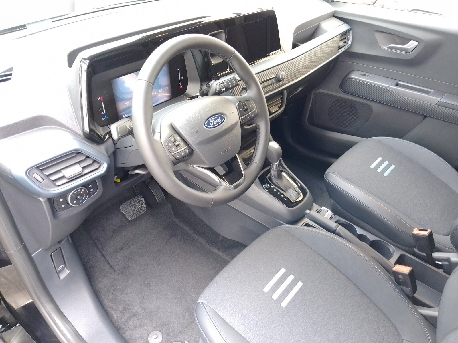 FORD Tourneo Courier 1.0 EcoBoost Active, Petrol, New car, Automatic - 6