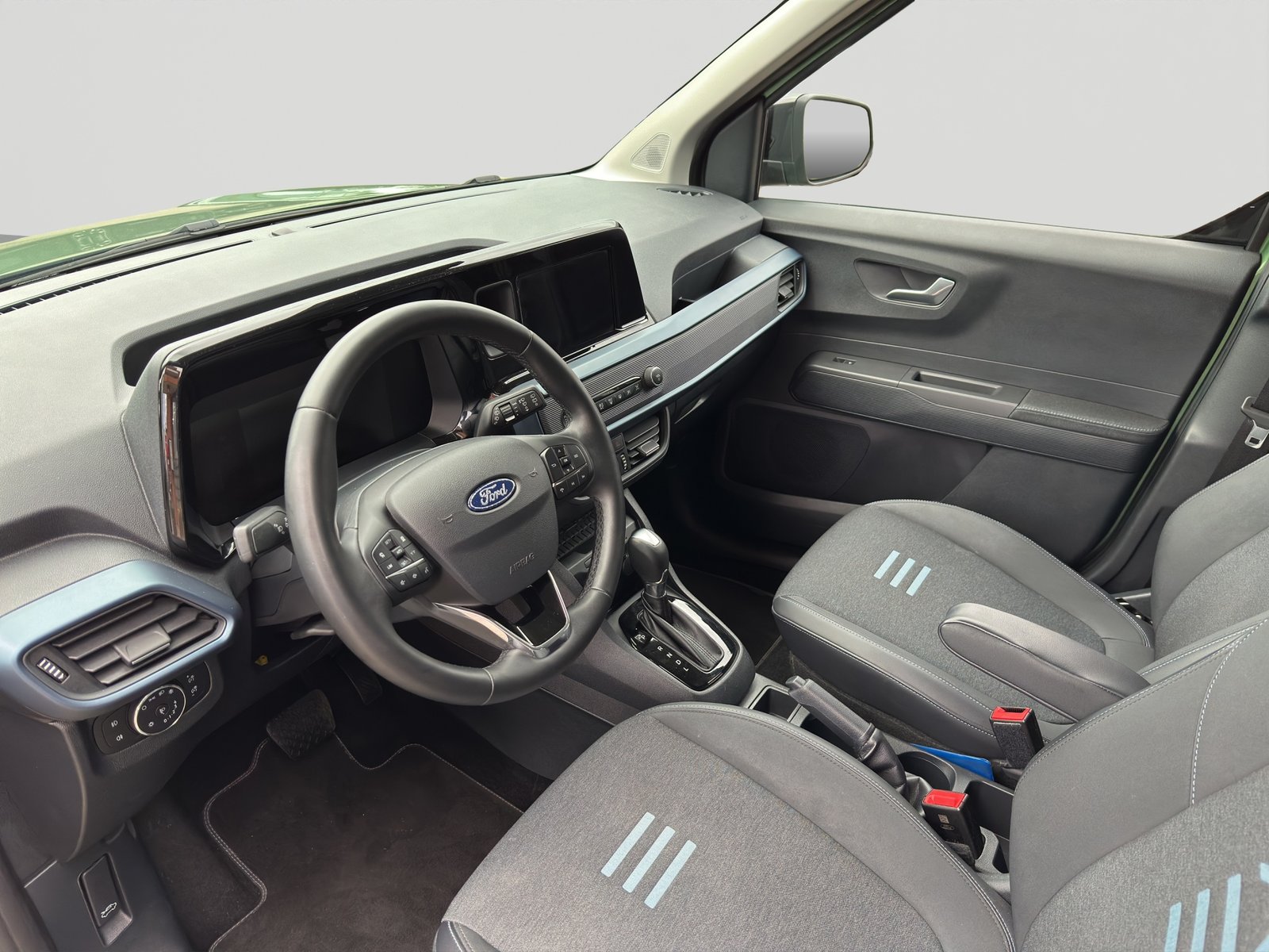 FORD Tourneo Courier 1.0 EcoBoost Active Automat, Essence, Occasion / Utilisé, Automatique - 7
