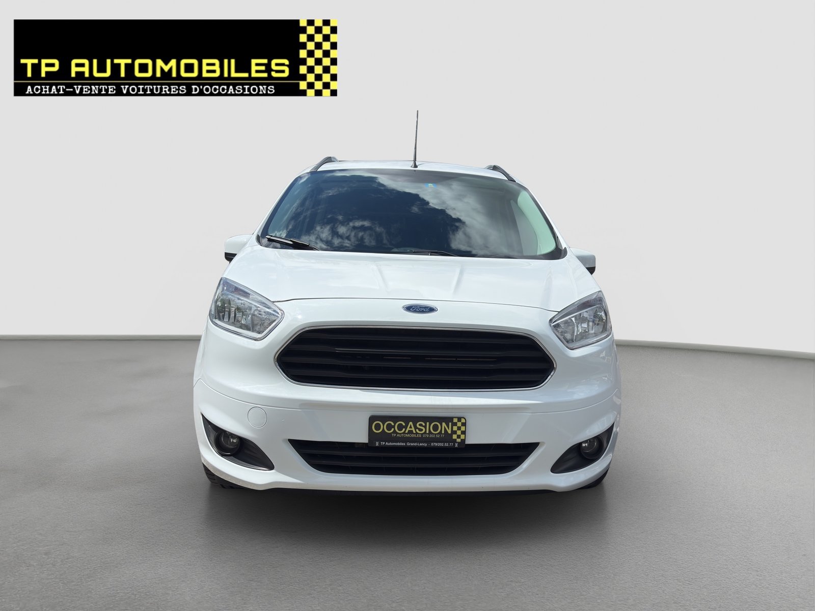 FORD Tourneo Courier 1.0 SCTi Titanium, Benzin, Occasion / Gebraucht, Handschaltung - 2
