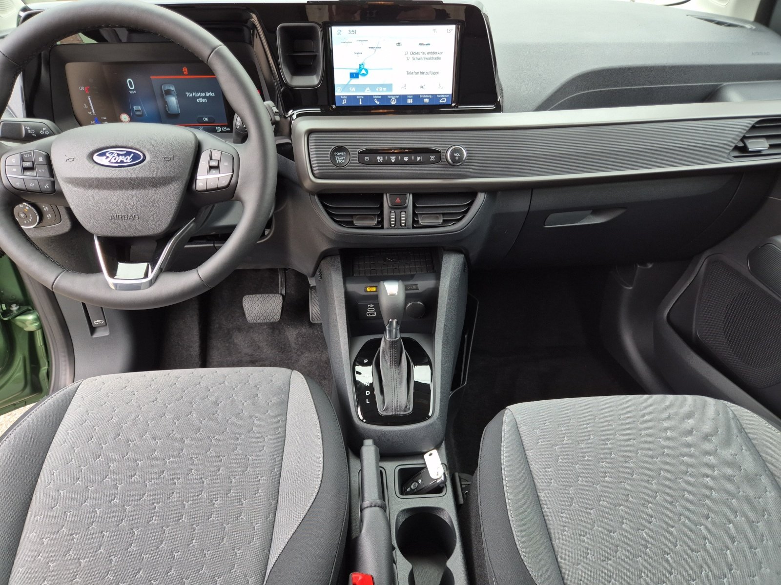 FORD Tourneo Courier 1.0 EcoBoost Titanium, Benzin, Occasion / Gebraucht, Automatik - 4