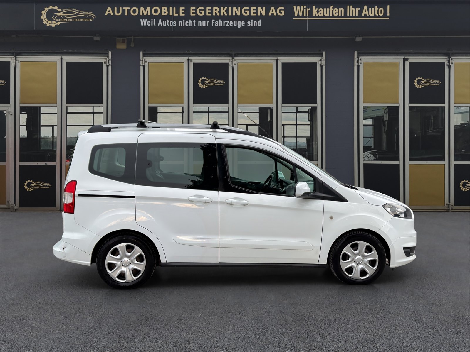 FORD Tourneo Courier 1.0 SCTi Trend, Petrol, Second hand / Used, Manual - 4