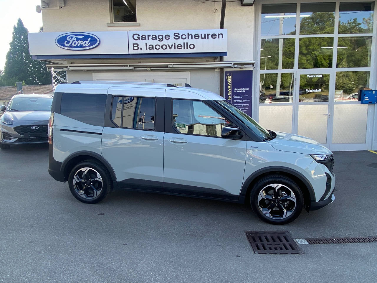 FORD Tourneo Courier 1.0 EcoBoost Active, Essence, Occasion / Utilisé, Automatique - 7