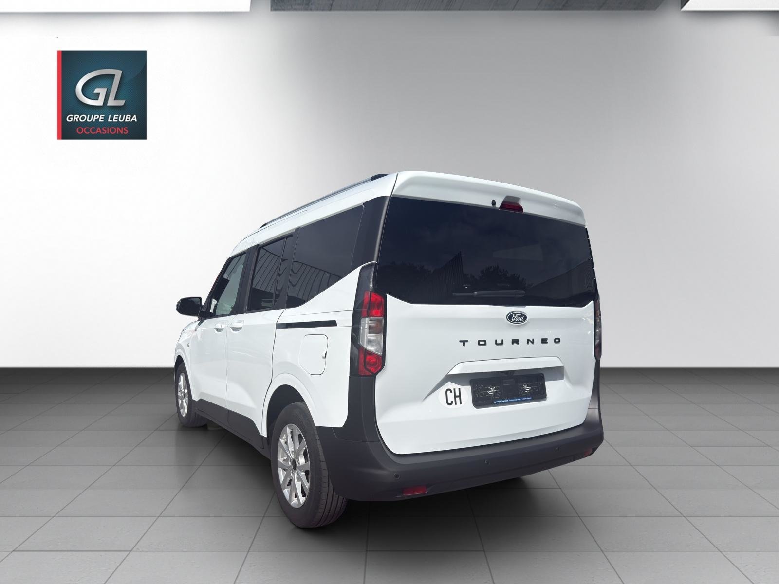 FORD Tourneo Courier 1.0 EcoBoost Titanium Automat, Petrol, Second hand / Used, Automatic - 4