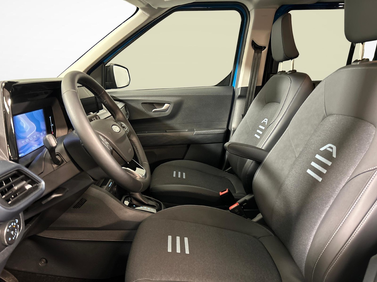 FORD Tourneo Courier 1.0 EcoBoost Active, Benzin, Occasion / Gebraucht, Automatik - 3