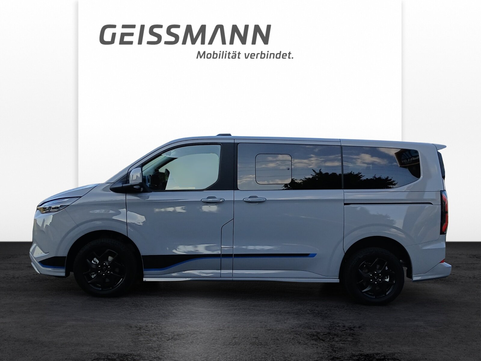FORD Tourneo Custom Bus 340 L1 2.5 Duratec 233 Sport PHEV, Plug-in-Hybrid Benzin/Elektro, Neuwagen, Automatik - 2