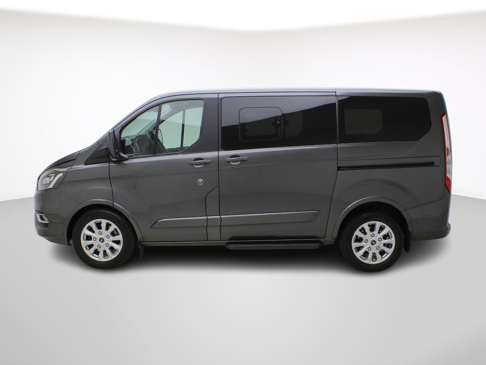 FORD Tourneo Custom C Bus 310 L1 2.0 TDCi Titanium, Diesel, Second hand / Used, Automatic - 3