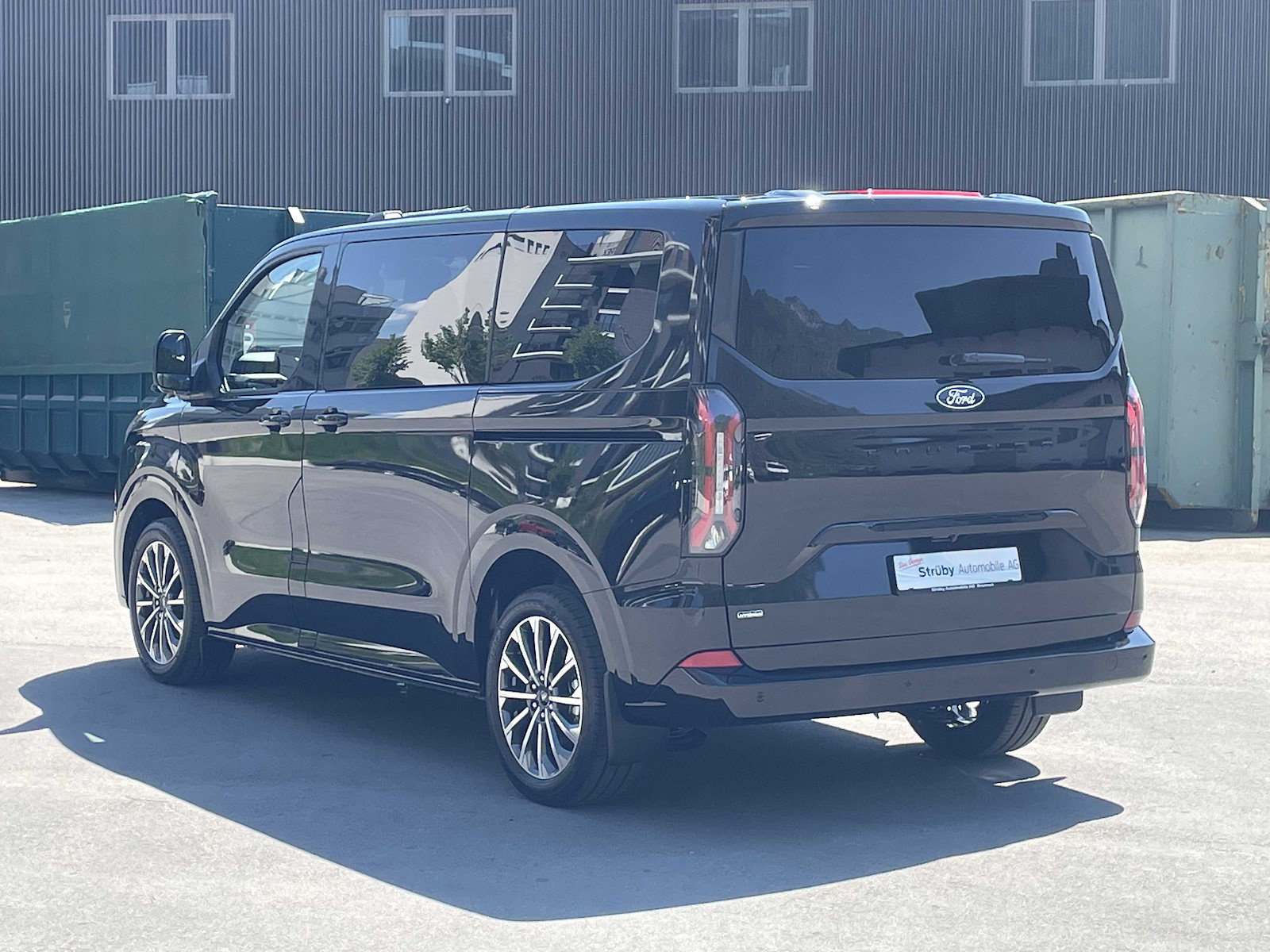 FORD Tourneo Custom Bus 340 L1 2.5 Duratec 233PS Titanium X PHEV, Plug-in-Hybrid Benzin/Elektro, Neuwagen, Automatik - 5