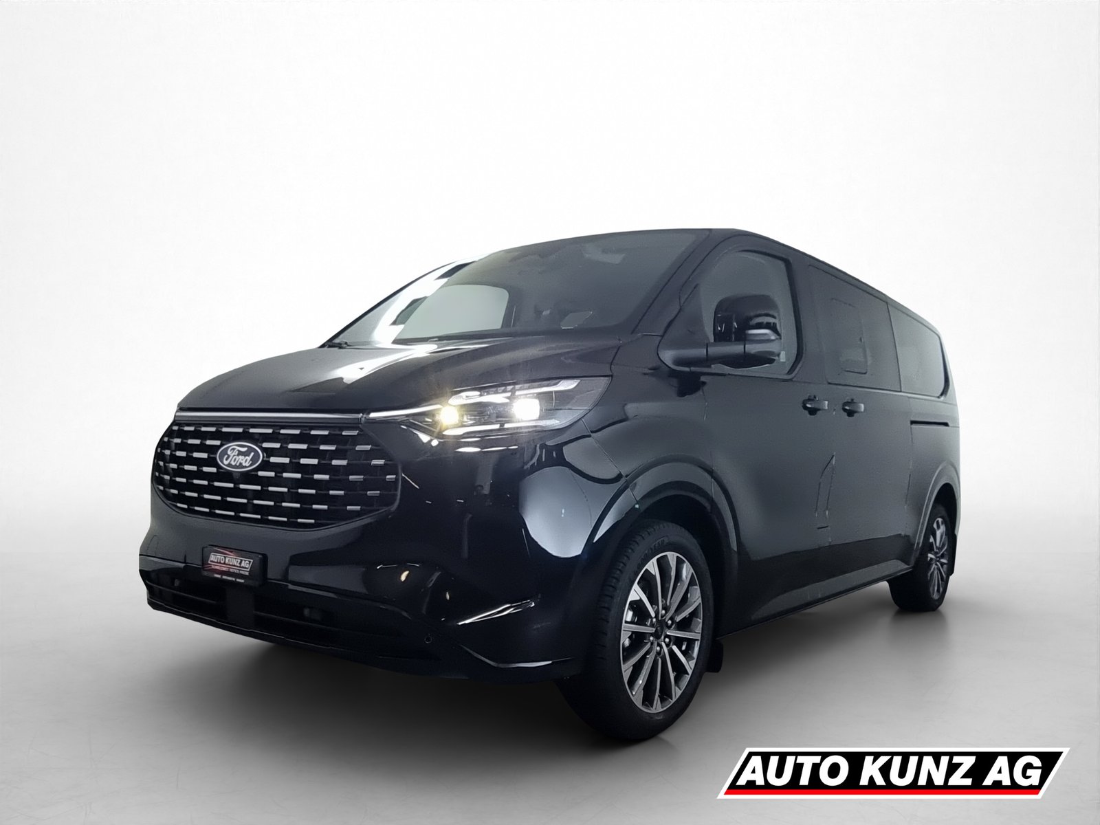 FORD Tourneo Custom Titanium X L2H1 8-Plätzer