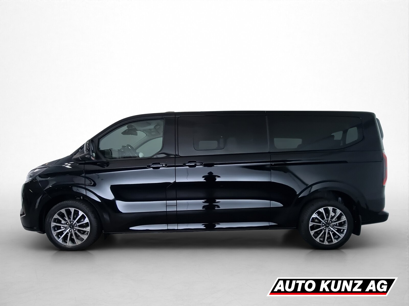 FORD Tourneo Custom Titanium X L2H1 8-Plätzer, Plug-in-Hybrid Petrol/Electric, Pre-registered new car, Automatic - 3