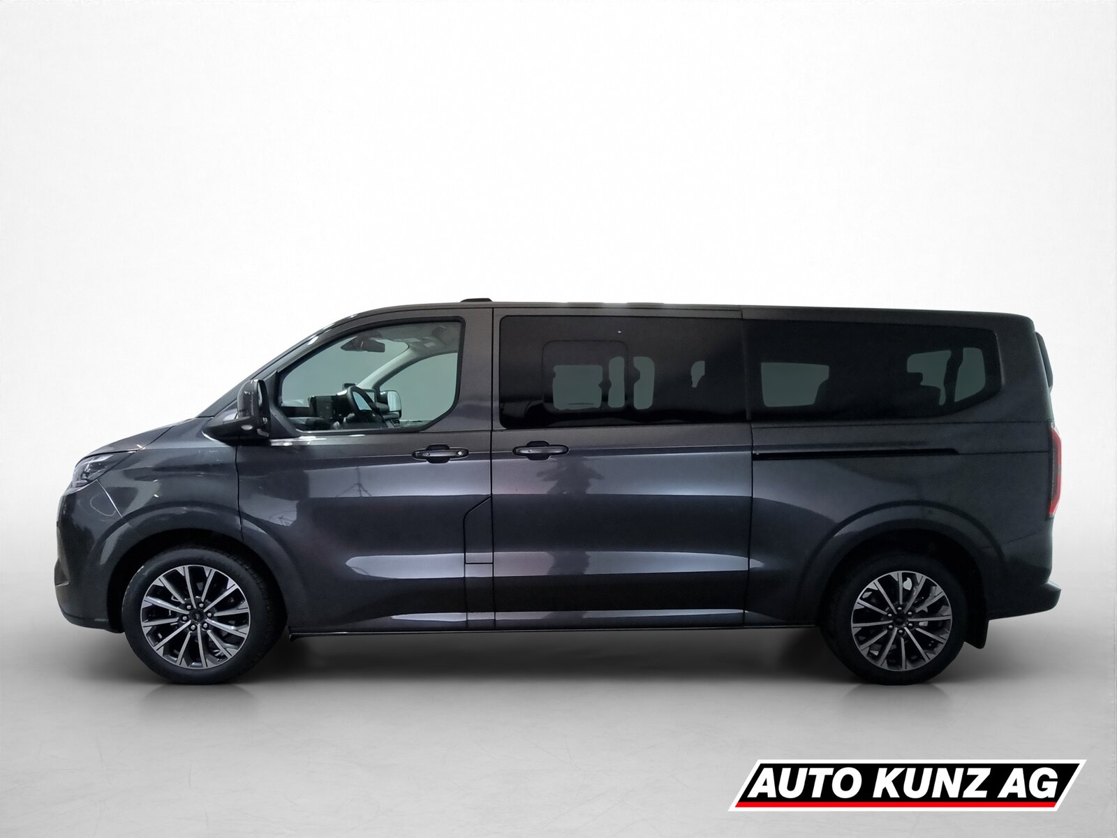 FORD Tourneo Custom Titanium X L2H1 8-Plätzer, Plug-in-Hybrid Benzina/Elettrica, Auto a km zero, Automatico - 3
