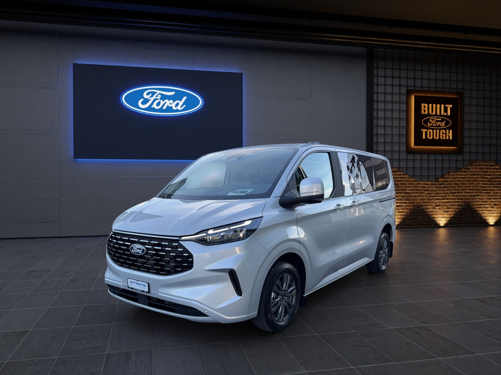 FORD Tourneo Custom Bus 320 L1 2.0 EcoBlue 136 PS Titanium AUTOMA