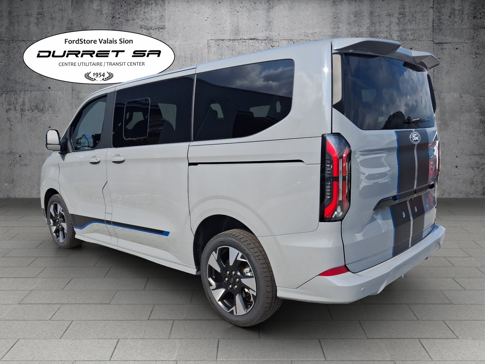 FORD Tourneo Custom 320 L1H1 Sport Automatique 4x4, Diesel, Voiture nouvelle, Automatique - 2