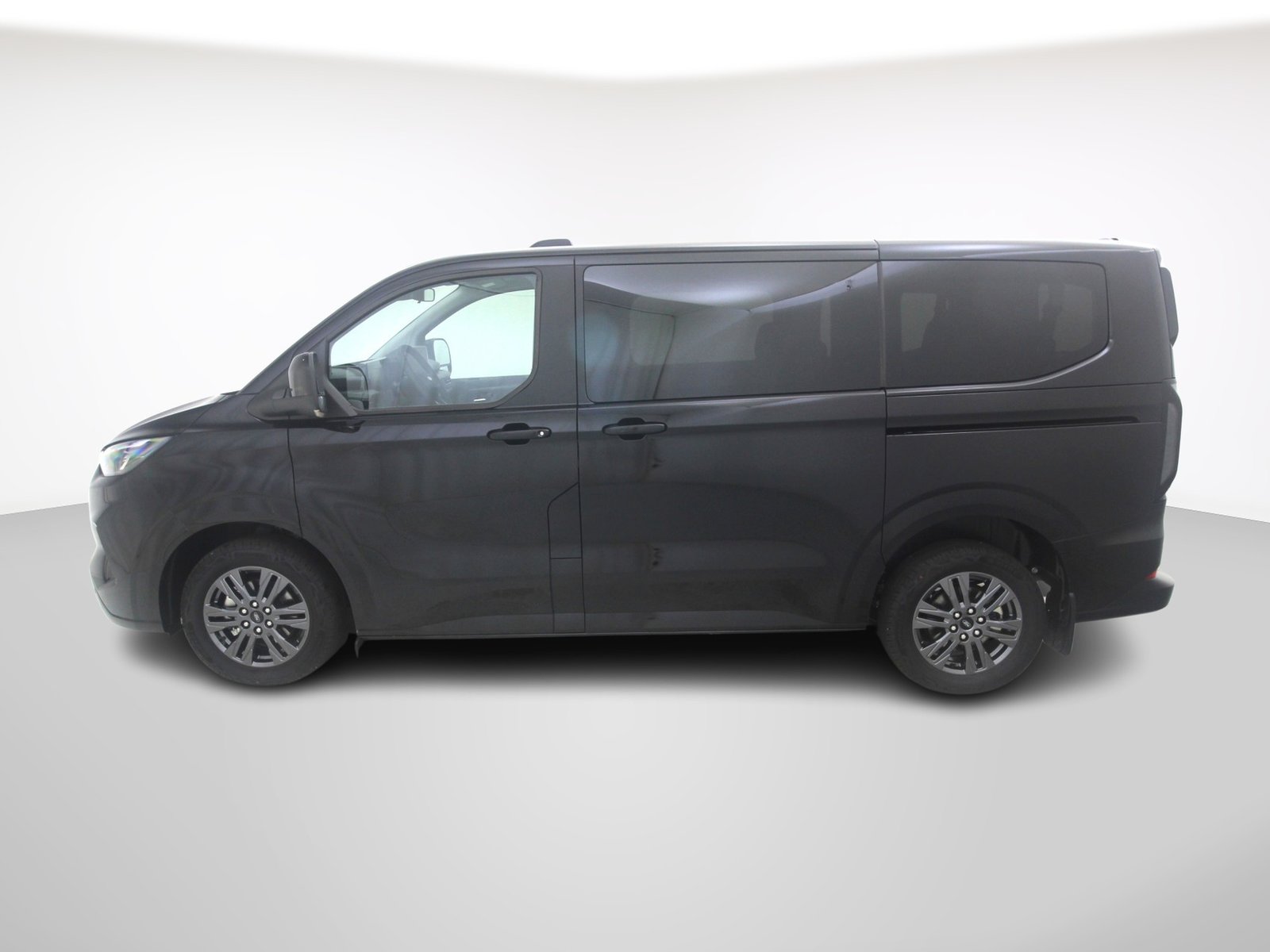 FORD Tourneo Custom 320 L1 2.0 TDCI 4x4 Titanium, Diesel, Neuwagen, Automatik - 2