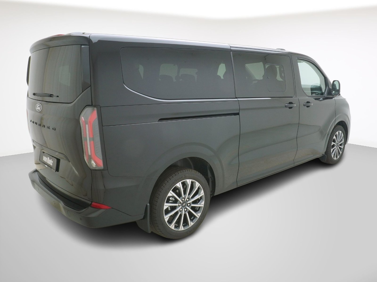 FORD Tourneo Custom 320 L2 2.0 TDCI Titanium X, Diesel, New car, Automatic - 5
