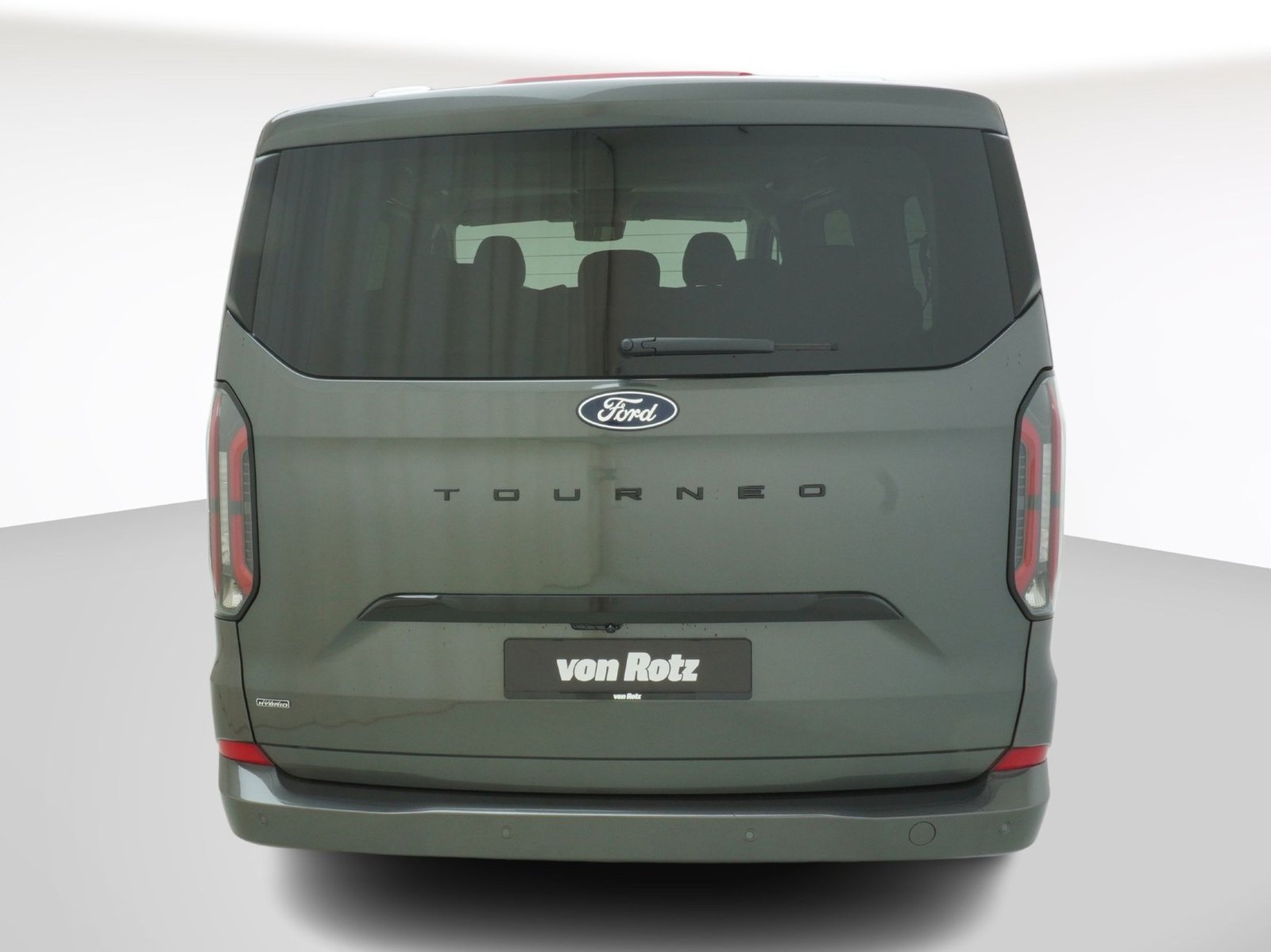 FORD Tourneo Custom L2 2.5 Plug-in-Hybrid Titanium X, Plug-in-Hybrid Petrol/Electric, New car, Automatic - 2