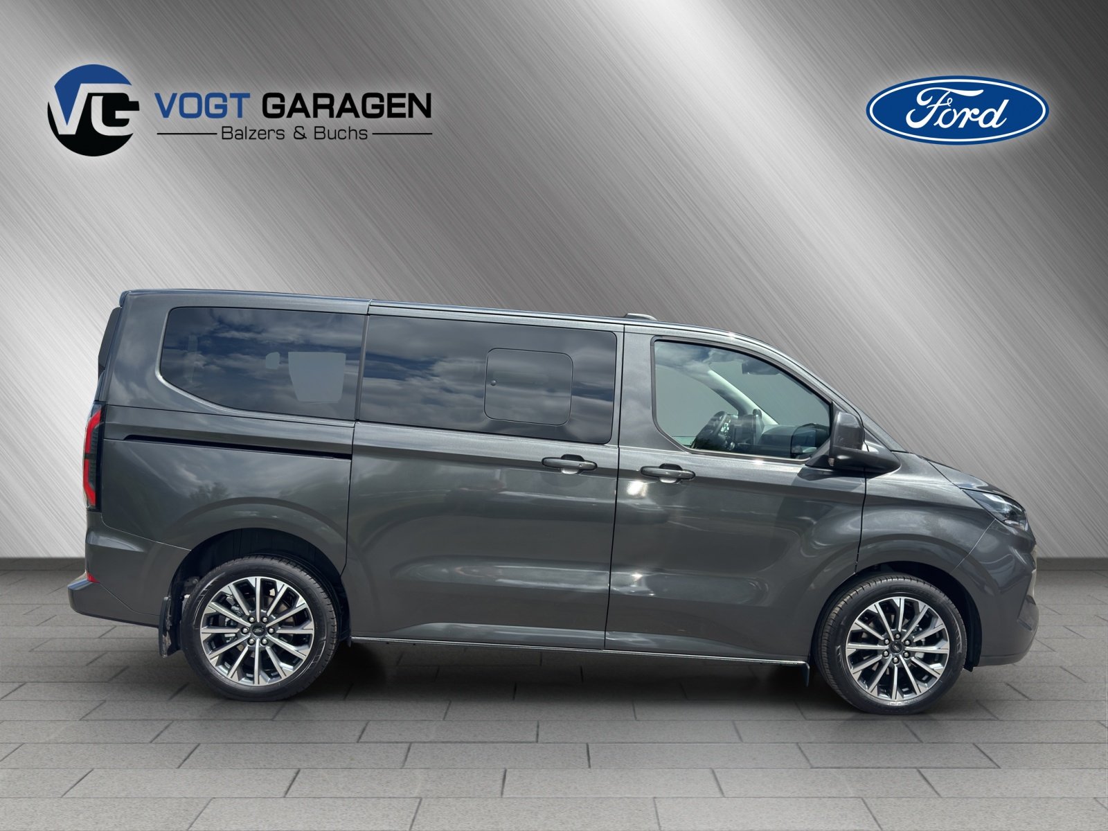 FORD Tourneo Custom Bus 320 L1 2.0 EcoBlue Titanium X 4x4, Diesel, Auto nuove, Automatico - 7