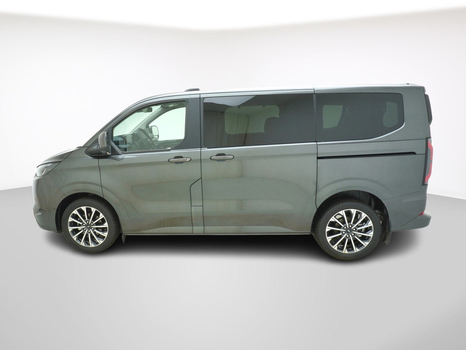 FORD Tourneo Custom 320 L1 2.0 TDCI 4x4 Titanium X, Diesel, New car, Automatic - 2