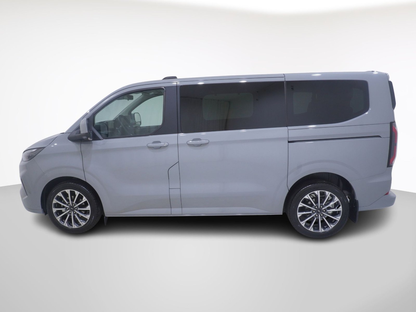 FORD Tourneo Custom 320 L1 2.0 TDCI 4x4 Titanium X, Diesel, New car, Automatic - 2