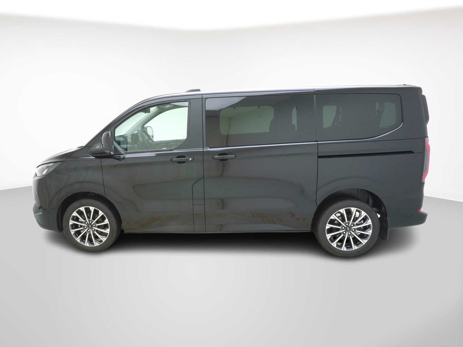 FORD Tourneo Custom 320 L1 2.0 TDCI 4x4 Titanium X, Diesel, Neuwagen, Automatik - 2