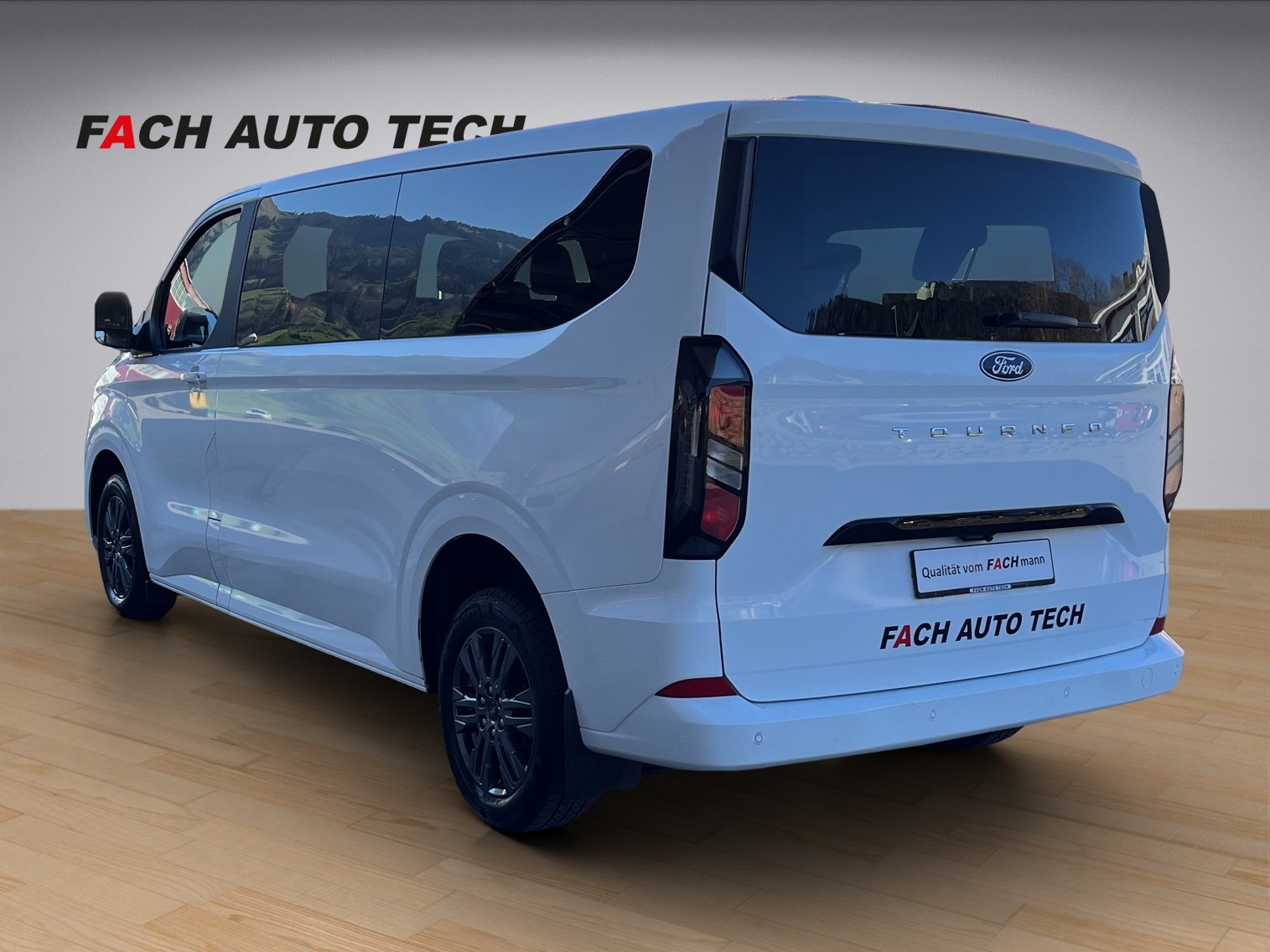 FORD Tourneo Custom Bus 320 L2 2.0 EcoBlue 170 Titanium, Diesel, Occasion / Gebraucht, Automatik - 4