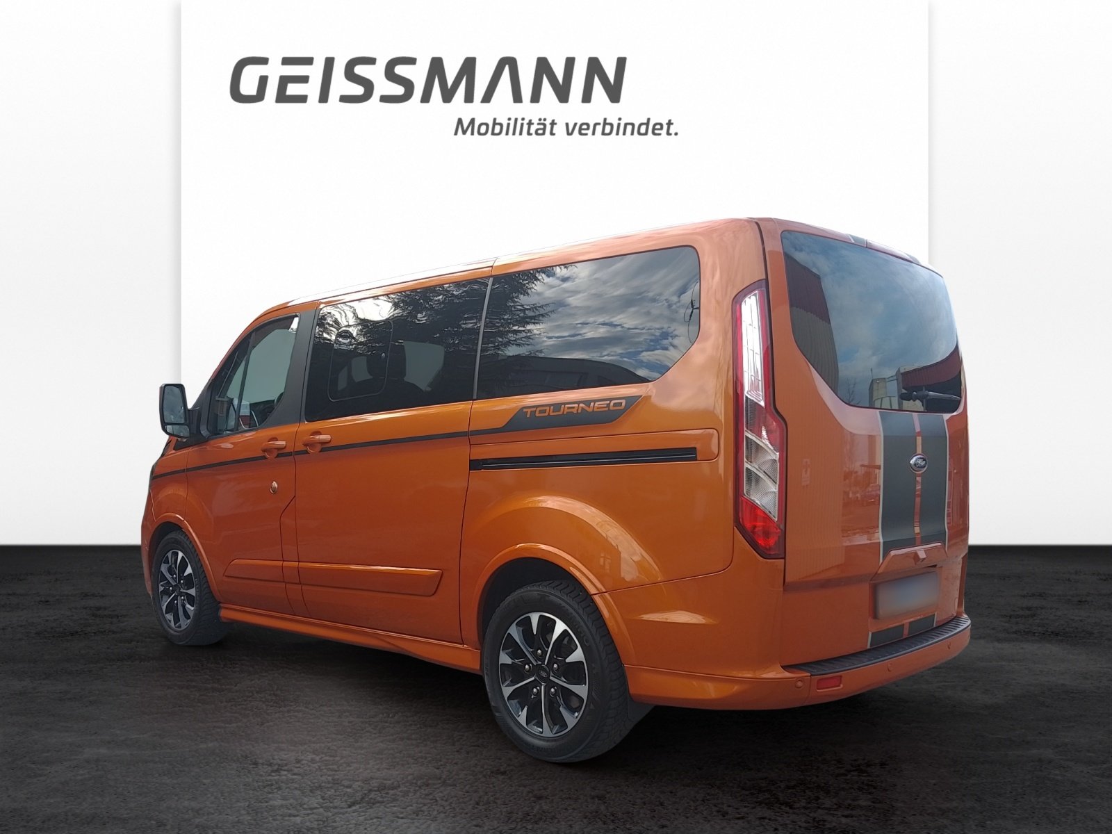 FORD Tourneo Custom Bus 310 L1 2.0 TDCi 170 Sport, Diesel, Second hand / Used, Automatic - 3