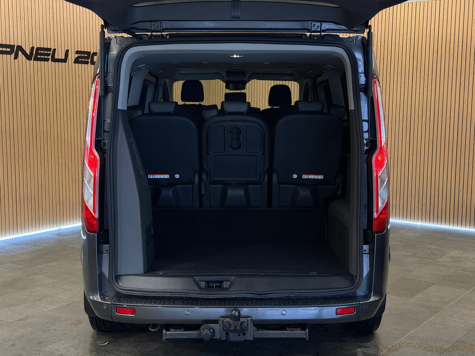 FORD Tourneo Custom 320 L2H1 Titanium A, Diesel, Second hand / Used, Automatic - 5